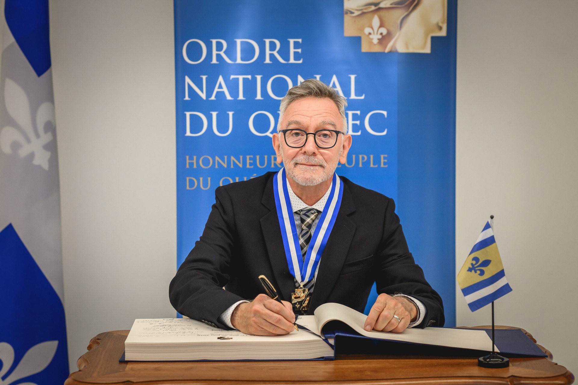 Michel Marc Bouchard est fait Officier de l'Ordre national du Québec, juin 2026
